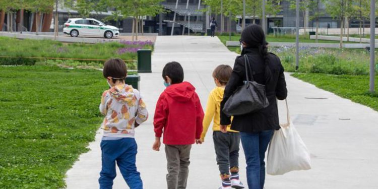 Bonus baby sitter 2022, requisiti e come richiederlo