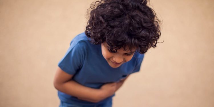 Bambini e mal di pancia, sintomi, cause, rimedi