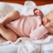 Quali sono le fasi del sonno di un neonato