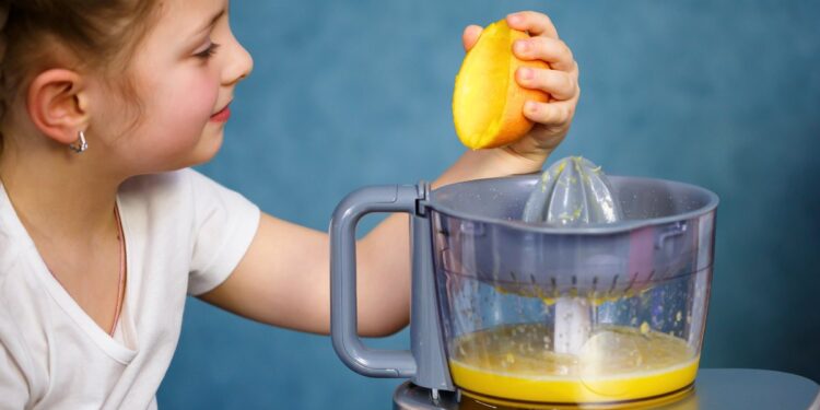 Meglio un succo o spremuta d’arancia per il tuo bambino?