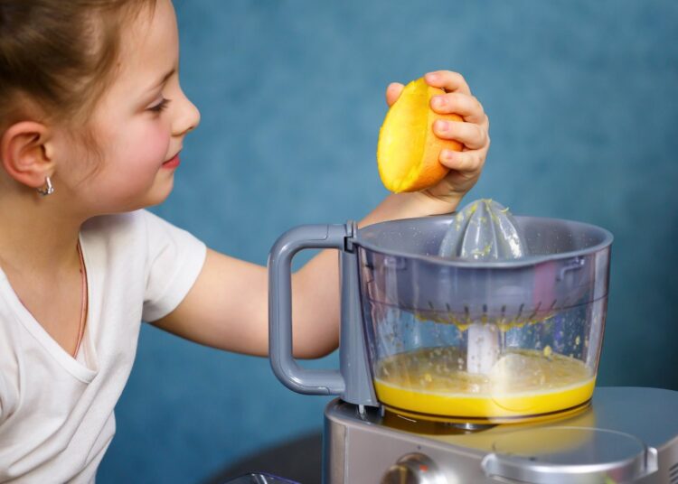 Meglio un succo o spremuta d’arancia per il tuo bambino?