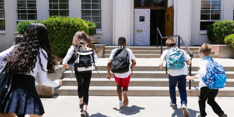 Guida al rientro a scuola: Come organizzarsi senza stress